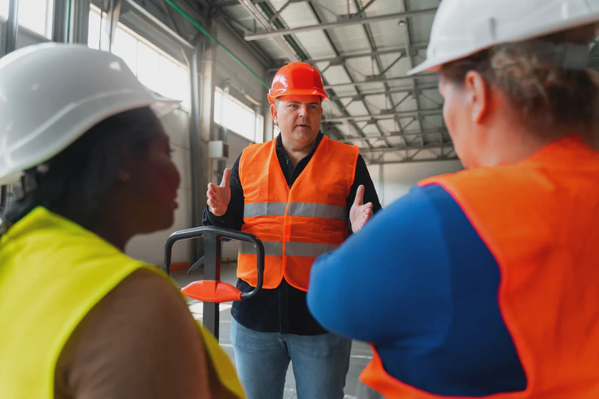 Le travail illégal sur les chantiers représente un problème majeur, tant en termes de sécurité que de concurrence déloyale.